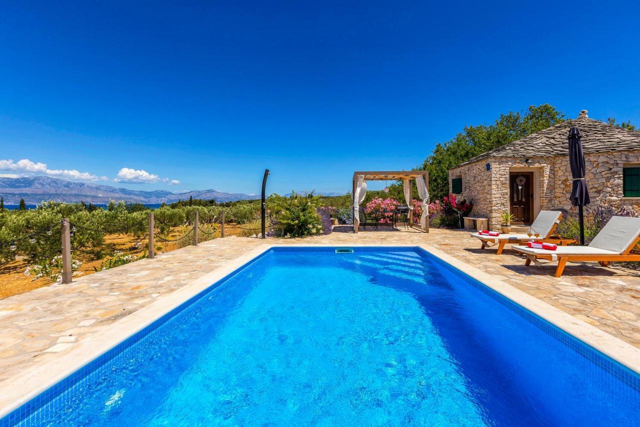 Magical Island Home Supetar Extérieur photo