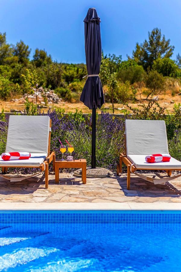 Magical Island Home Supetar Extérieur photo