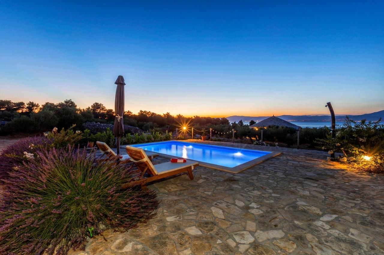 Magical Island Home Supetar Extérieur photo
