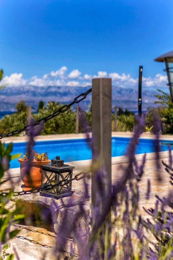 Magical Island Home Supetar Extérieur photo